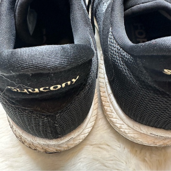 Saucony Freedom 4 Sneakers Black & White Size 9 - Picture 5 of 16